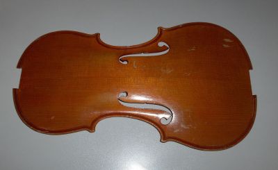 PPMHP 119455: Zvučnica violine s gredicom