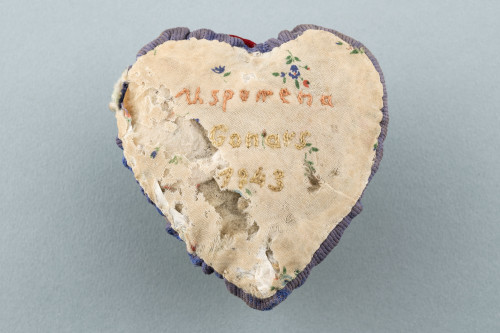 PPMHP 114126: Kutijica u obliku srca iz Gonarsa