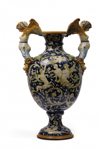PPMHP 113382: Vaza s ručkama u obliku ženskih figura