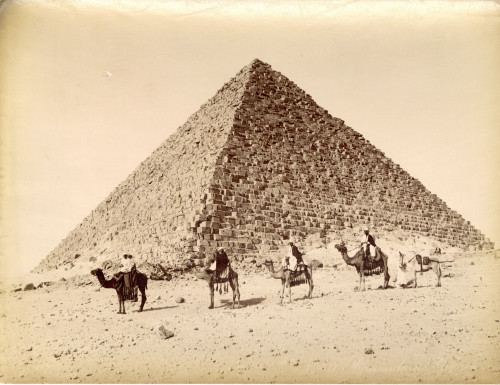 PPMHP 154786/20: N. 411.  Pyramide de Guizeh