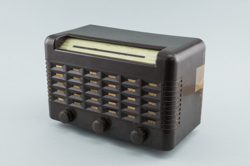 PPMHP 152356: Radio prijemnik "Minerva" - model L-702