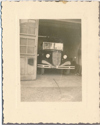 PPMHP 154534: Sanitetsko vozilo u garaži