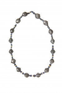 PPMHP 101982: Ogrlica od staklenih i srebrnih perli