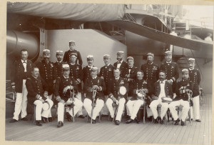 PPMHP 155146: Svečana fotografija pomorskih časnika na vojnom brodu