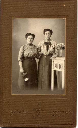 PPMHP 100582: Ema Štrkova i Ema Grosman