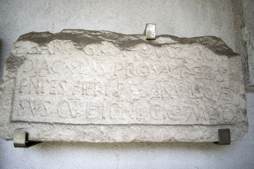 PPMHP 111298: Kamena ploča s natpisom arhiđakona Grahovca