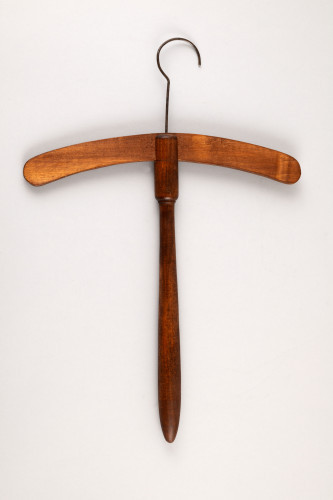 PPMHP 148788: Drvena vješalica