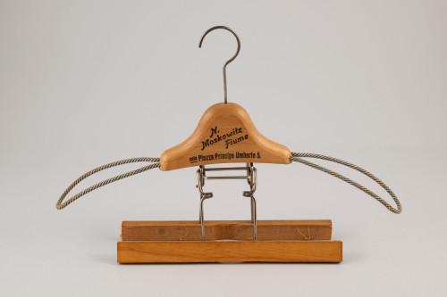 PPMHP 148716/1: Vješalica za odijelo